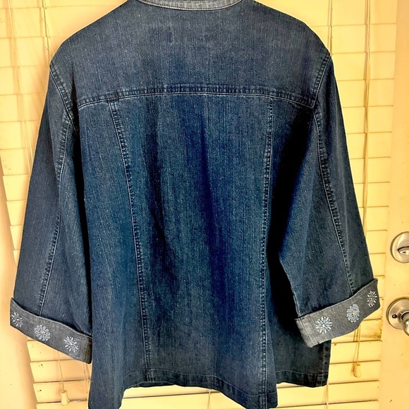 Embroidered Denim Jacket - Picture 3 of 4